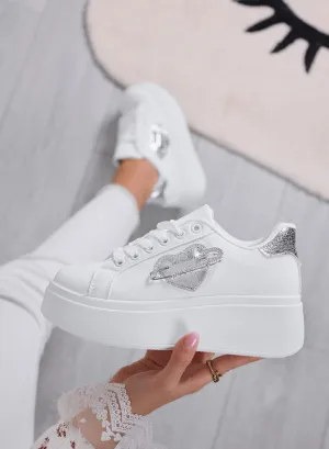 AURELIA - Sneakers platform bianche con applicazione spilla gioiello argento