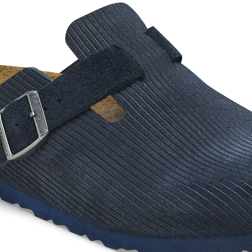 Boston Suede Embossed