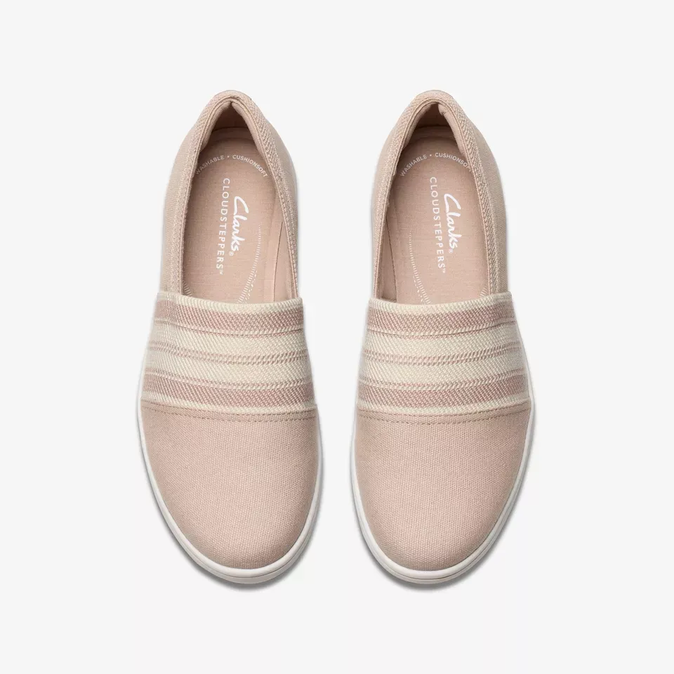 Clarks Women's BreezeSky Mist Sand 26181587
