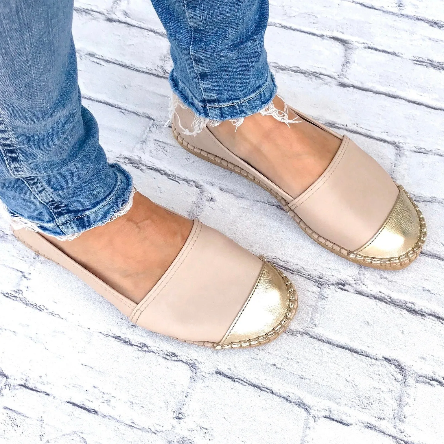 Classic Espadrille In Sandy Champagne