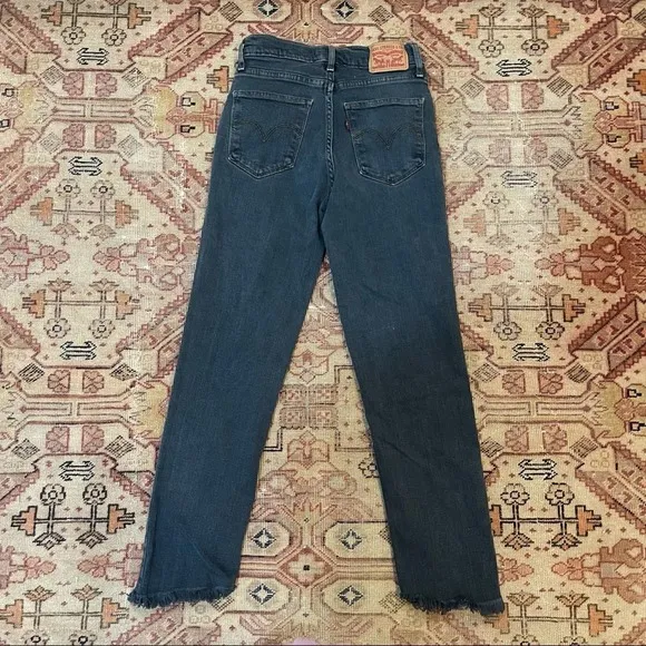 Levi’s 724 high rise straight size 24
