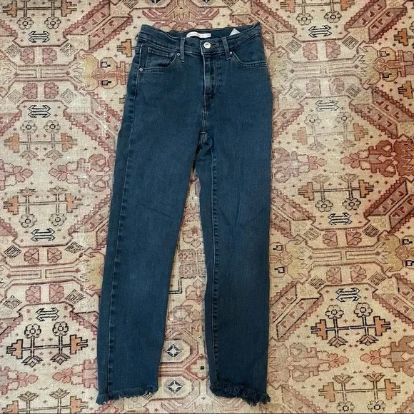 Levi’s 724 high rise straight size 24
