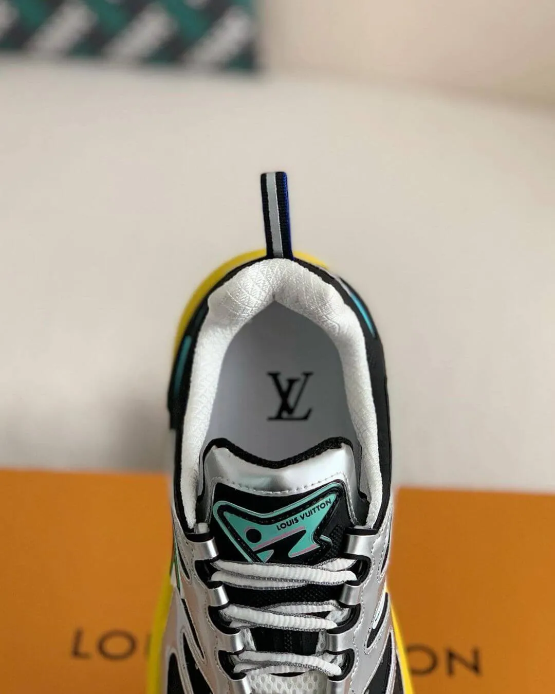 Louis Vuitton Urban Runner Tatic