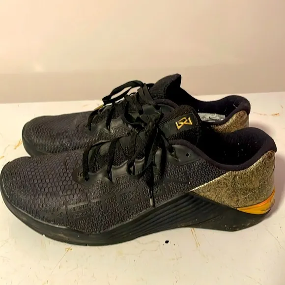 Nike Metcon 5 Trainers in Black &amp; gold men’s Size 11.5