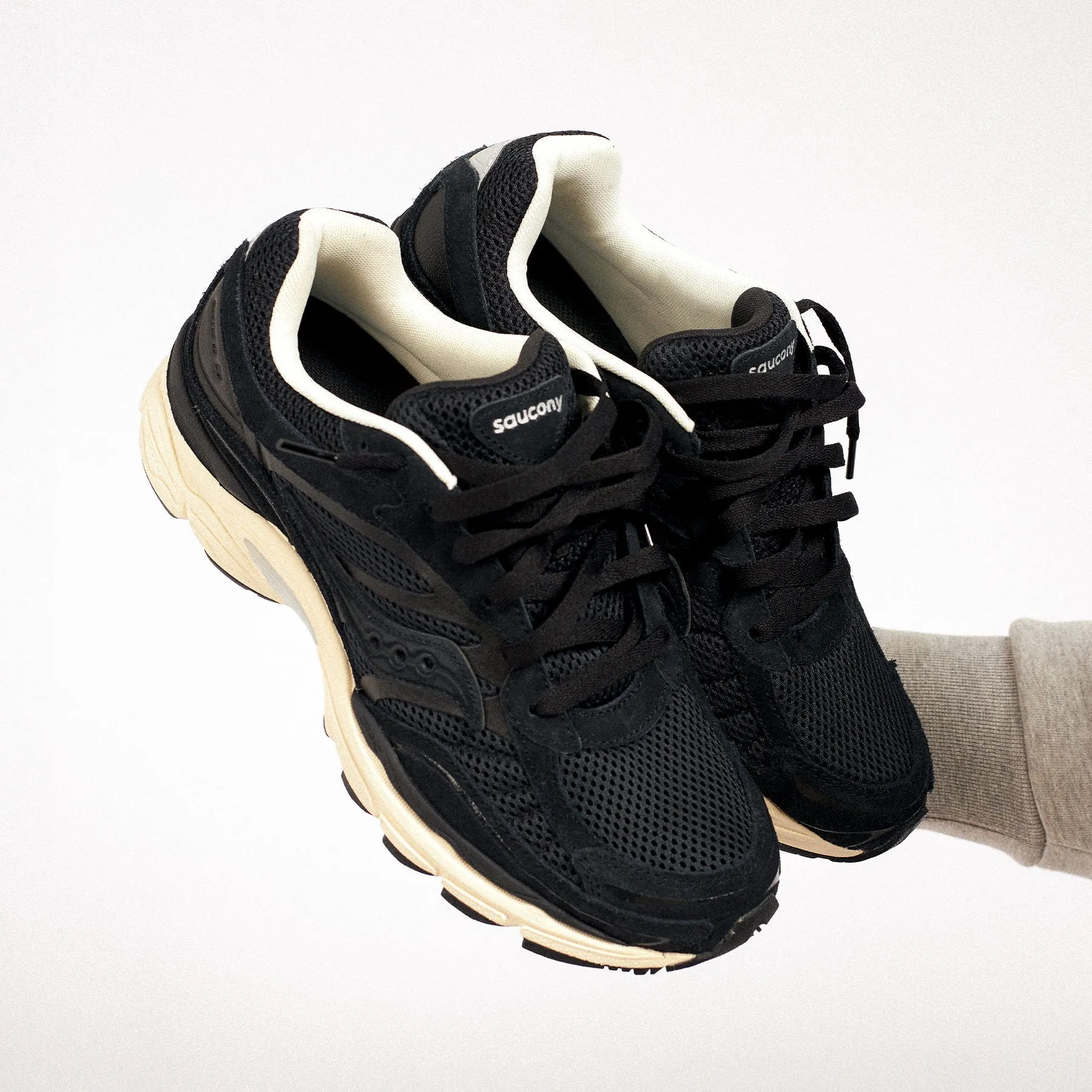 Saucony ProGrid Omni 9 Premium 'Black Cream'