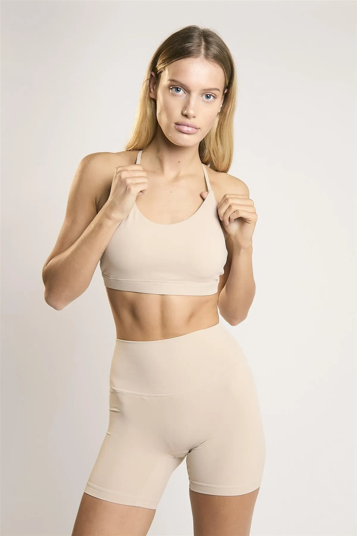 Signature Sand Seamless Shorts