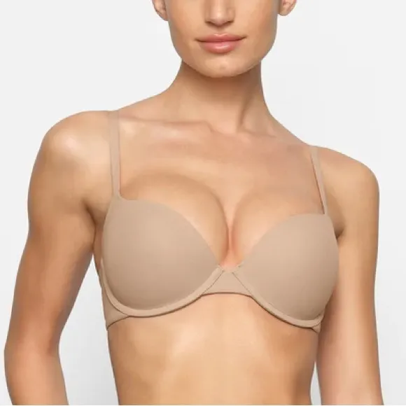 SKIMS Underwire Push Up Bra - NWT Size 36D